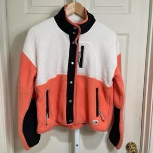 North Face Women's Sherpa Snap Button Long Sleeve 3 Zippered Pocket Jacket sz  S